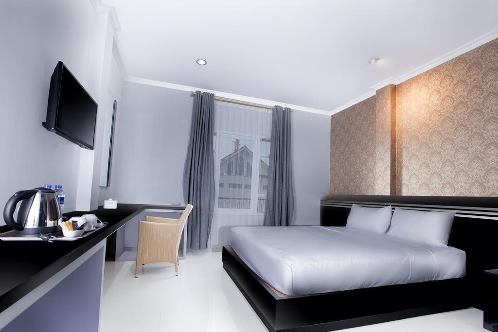 Violet Hotel Malioboro Yogyakarta Habitación foto